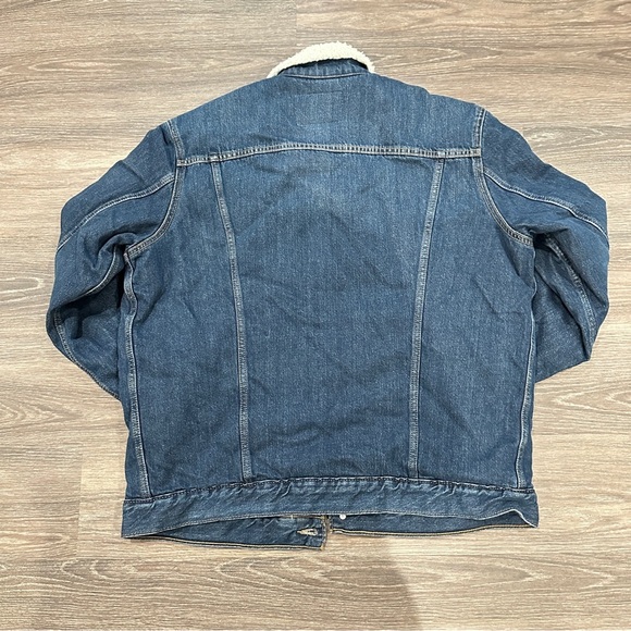 NWT Levi’s Men’s Sherpa Trucker Jacket in Television Blue sz S - Picture 10 of 10